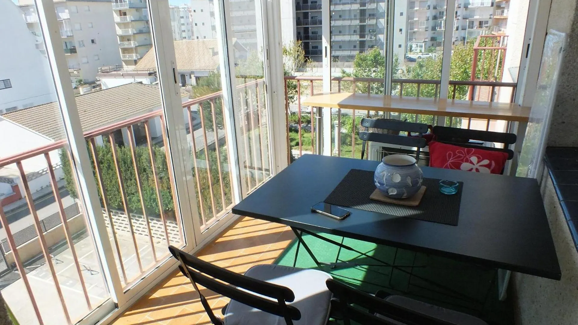 Apartment Apartamento Renovado Cerca De La Playa Con Terraza Para 4 Personas En Roses - Es-204-73
