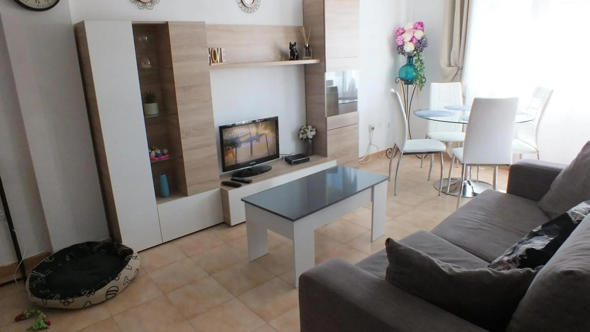 Apartamento Renovado Cerca De La Playa Con Terraza Para 4 Personas En Roses - Es-204-73 Spanien