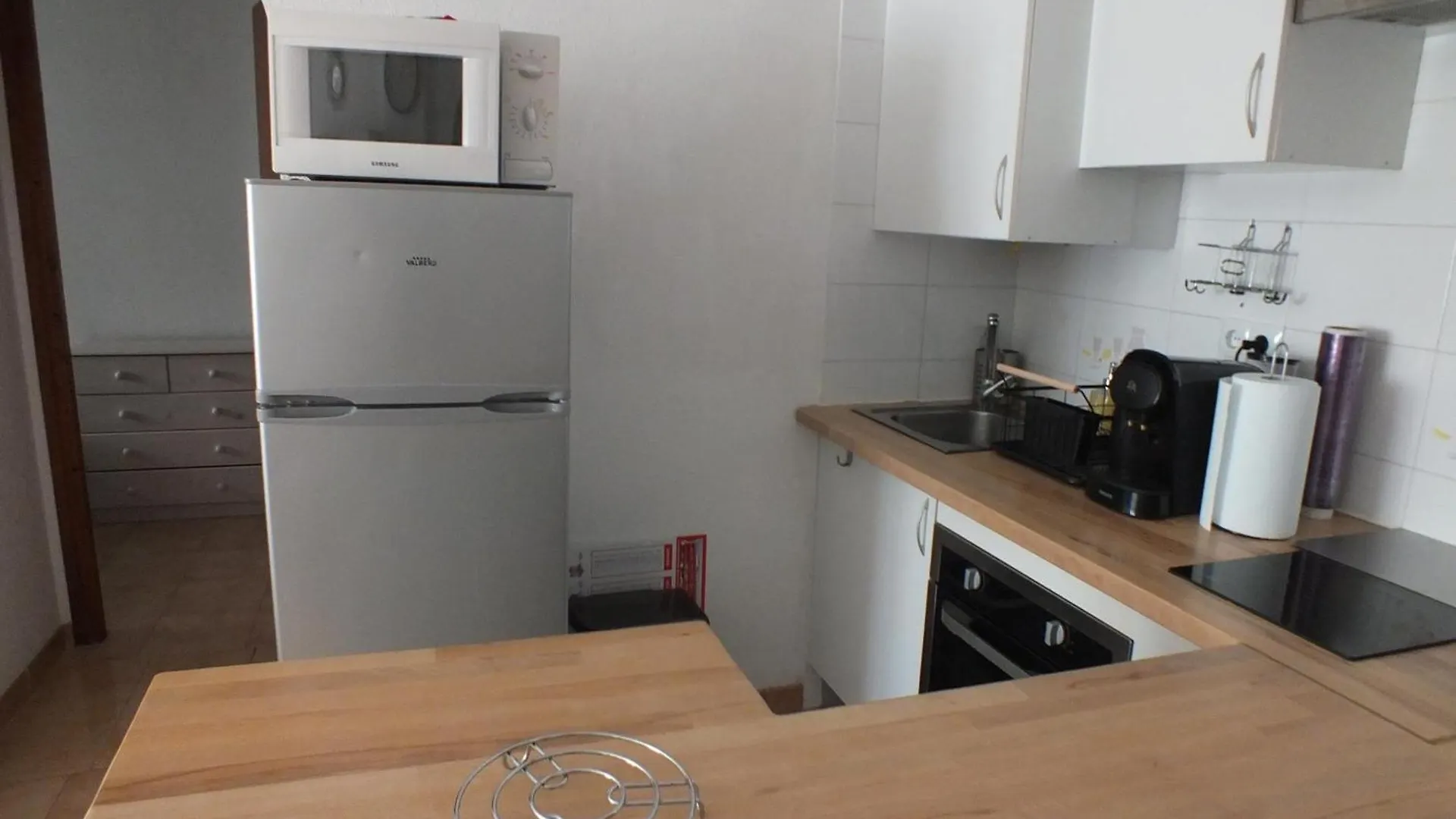 Apartamento Renovado Cerca De La Playa Con Terraza Para 4 Personas En Roses - Es-204-73